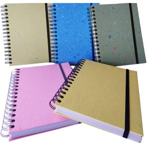 Cuadernos de colores gruesos